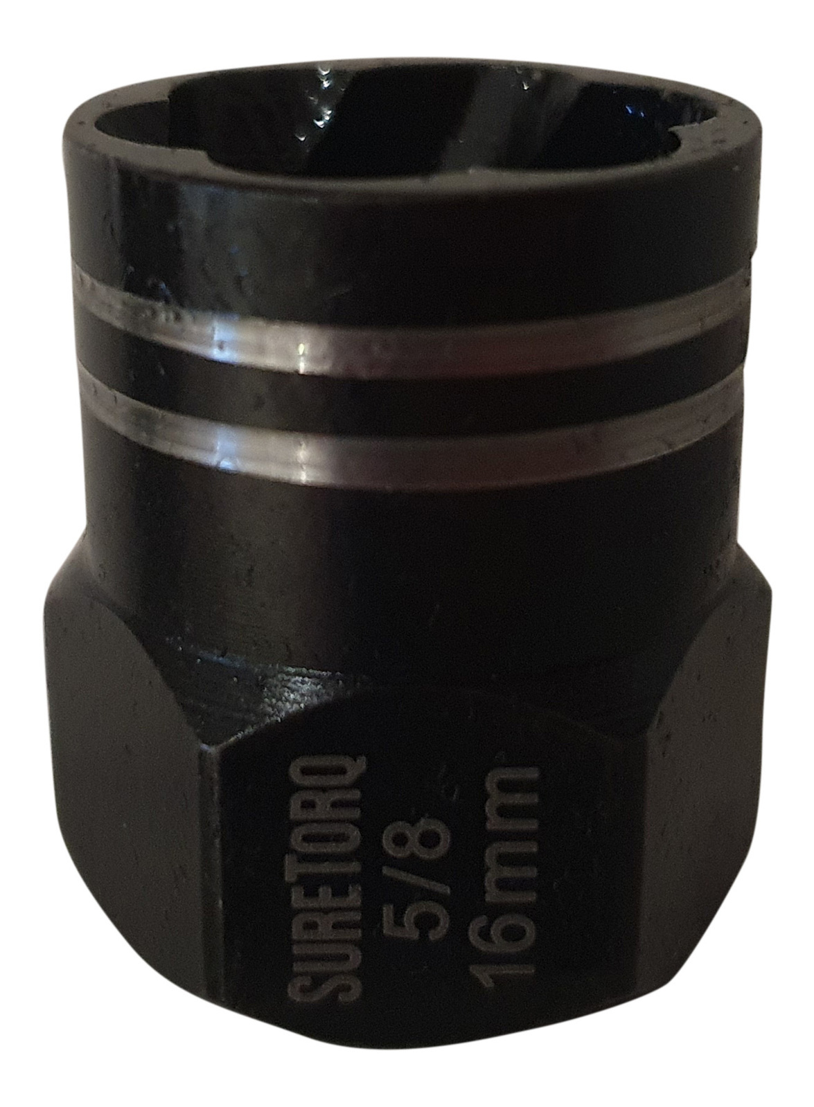 SURETORQ 5/8" (16mm) x 3/8" SQ Dr Impact Bolt & Nut Extractor Socket 04400110