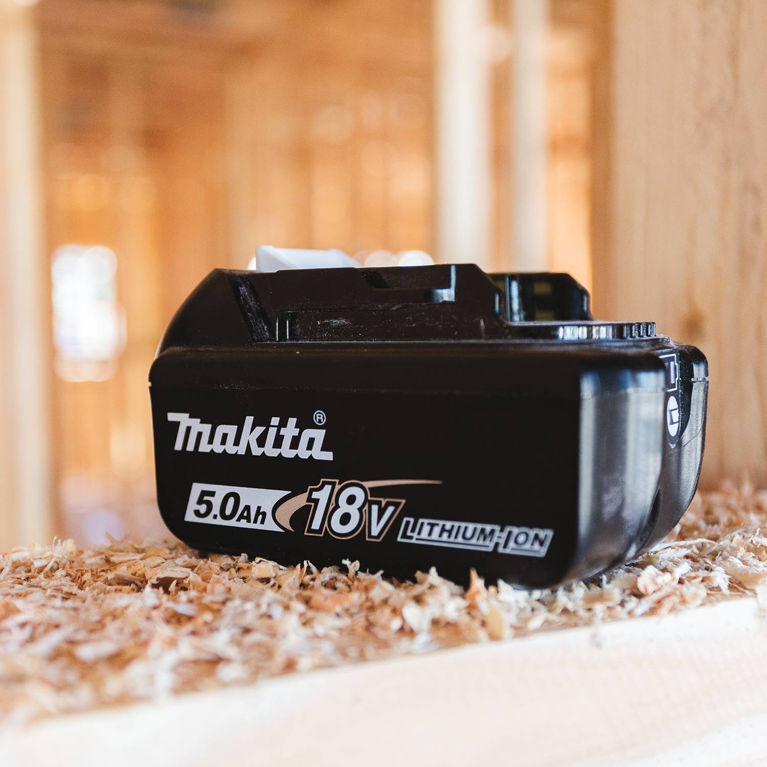 Makita 4 2025 amp 18v battery
