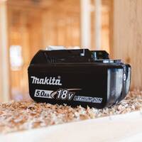 Makita 18V 5.0Ah Lithium Battery with Charge Indicator x 4 BL1850B-L