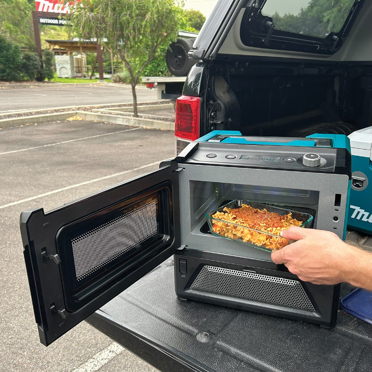 Makita 40V Max 8L Microwave (Tool only) MW001GZ-B