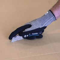 Makita C5 Cut Resistant Glove (Large) B-90401