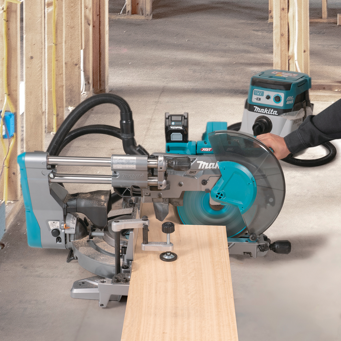 Makita 40V Max Brushless 305mm (12") Slide Compound Saw (tool only) LS003GZ