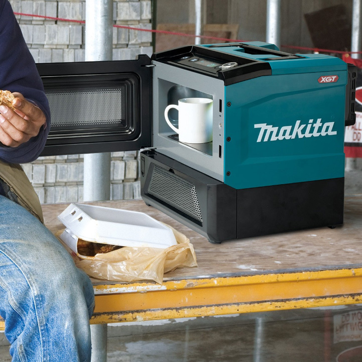 Makita 40V Max XGT Cordless Microwave Oven (Tool Only), 350 W/500 W,  Black/Blue