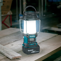 Makita 18V Bluetooth Digital Radio Lantern (tool only) DMR056