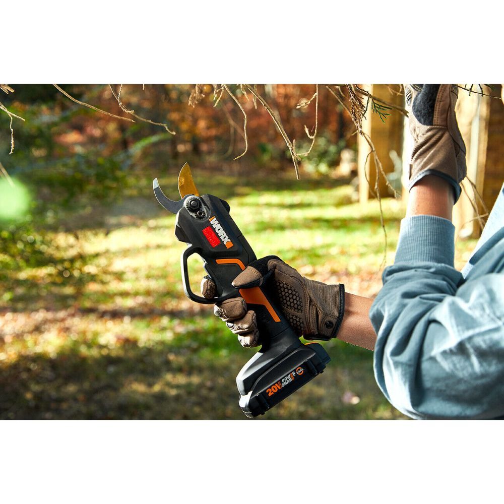 WORX 20V NITRO Cordless Brushless 25mm Pruner Shears with 2Ah POWERSHARE  Battery & Charger - WG330E.