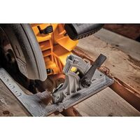 DeWalt 18V XR 184mm Circular Saw with Flexvolt Advantage (tool only) DCS573N-XE
