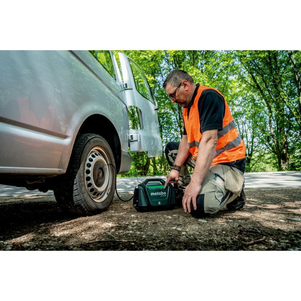 Flat tyre with Air Compressor