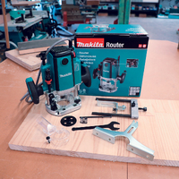 Makita 2100W 12.7mm (1/2“) Plunge Router RP2301FC05
