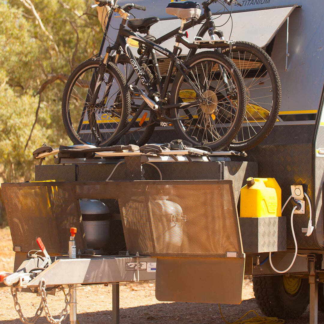 vonnis als Werkwijze Caravan front toolbox with dual slides & jerry can holders | tools.com