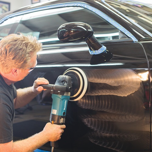 Why Choose Makita Power Tools for Cleaning Your Car