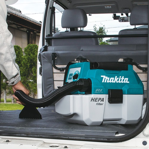 Makita 18V Vacuum Cleaner to Keep Your Car Interior Spotless