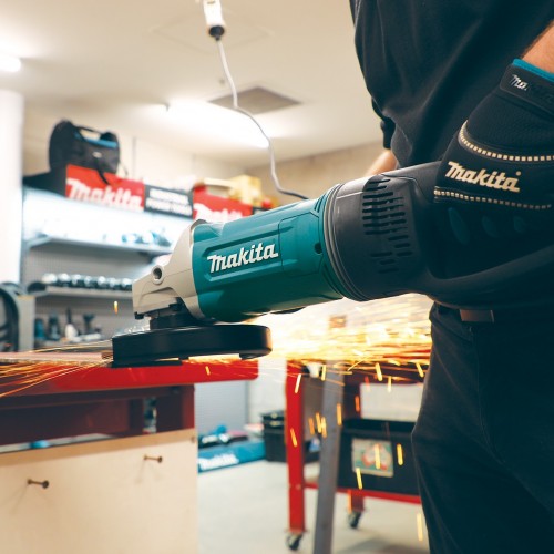 Mastering your Makita angle grinder